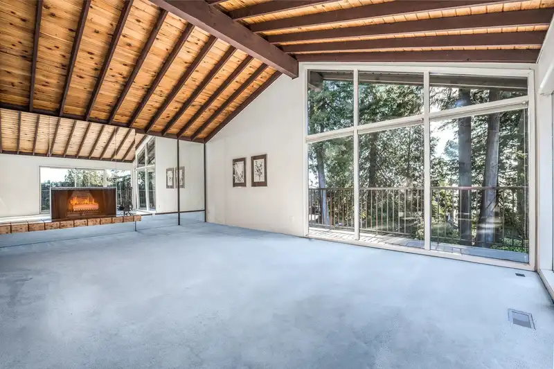 2665 PALMERSTON AVENUE - photo 3 of 27