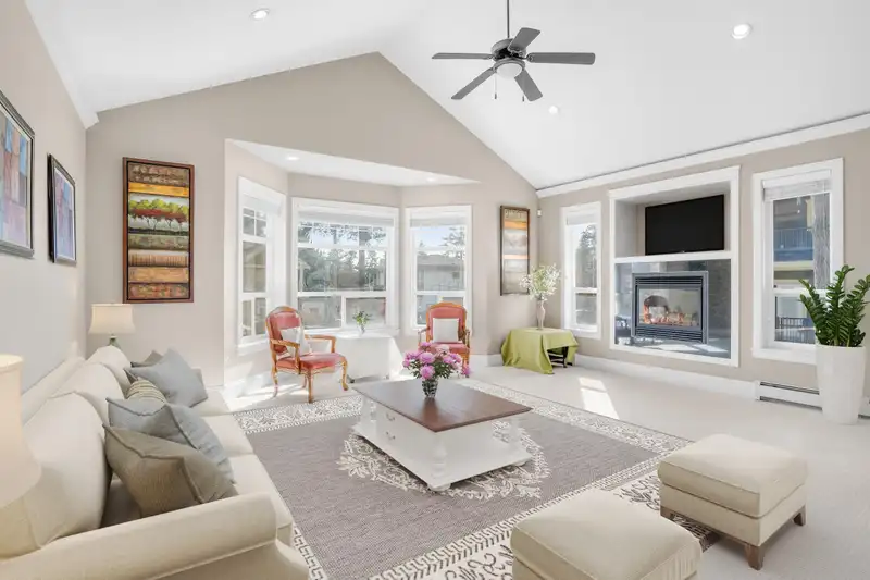 14225 69A AVENUE - photo 4 of 22