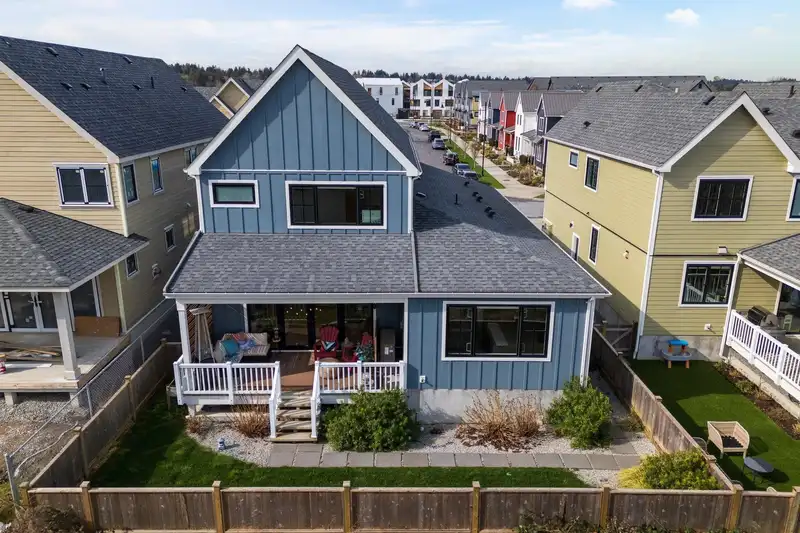 240 PARKSIDE STREET - photo 2 of 40