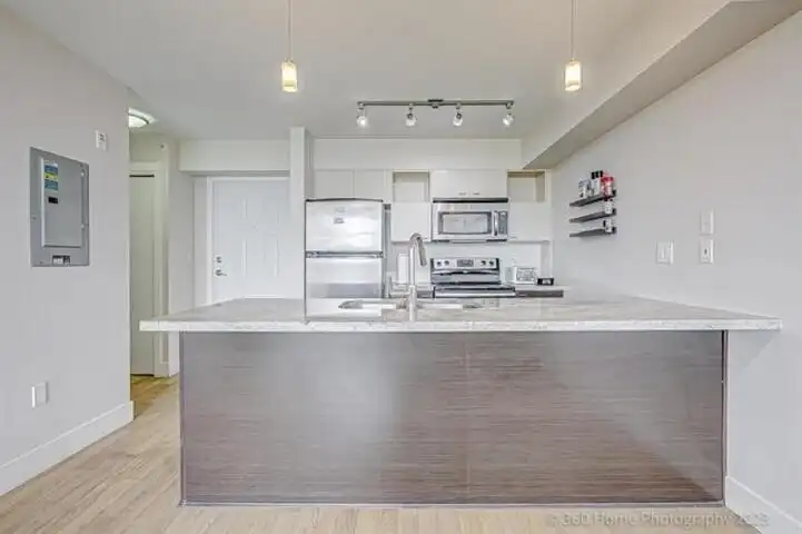 403 7445 120 STREET - photo 3 of 24