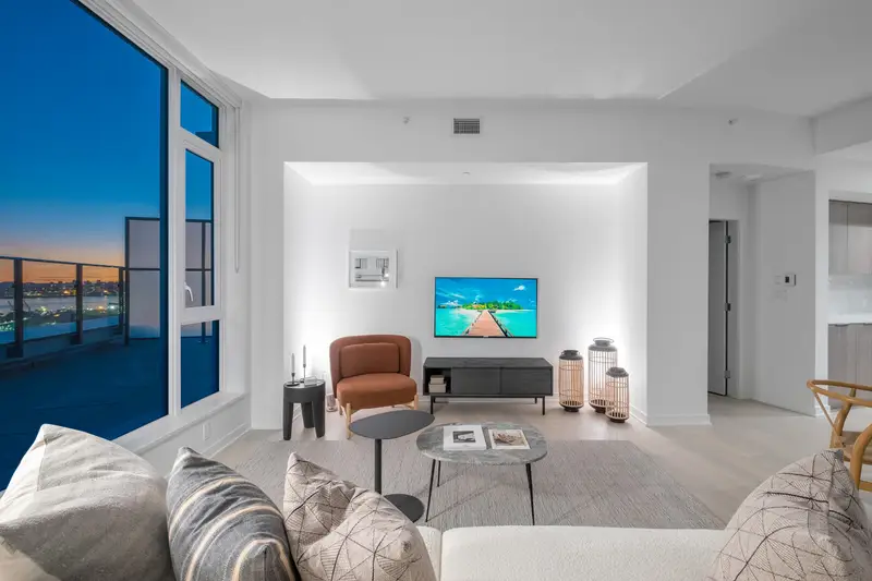 2602 1401 HUNTER STREET - photo 4 of 25