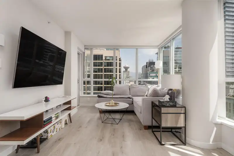 1503 833 SEYMOUR STREET - photo 3 of 30