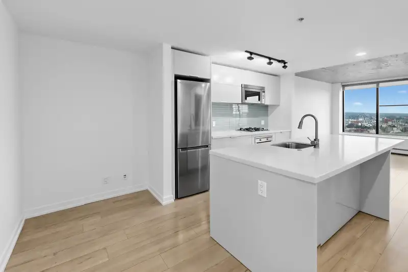 2702 108 W CORDOVA STREET - photo 4 of 27