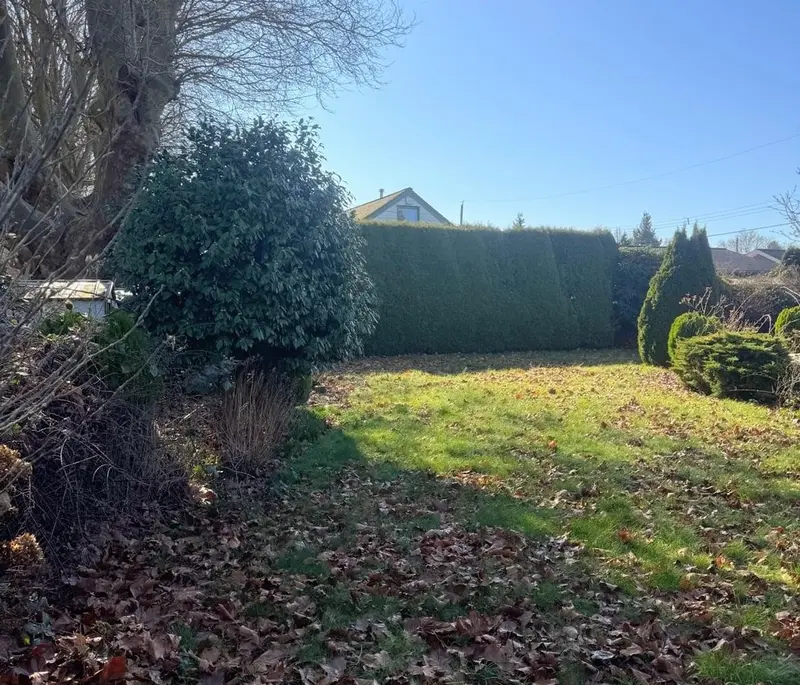 2560 WELLINGTON CRESCENT - photo 4 of 15