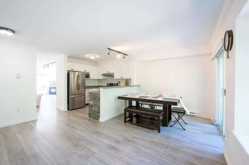 20 8155 164TH STREET - photo 4 of 30