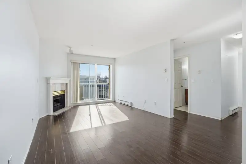 433 32830 GEORGE FERGUSON WAY - photo 4 of 30