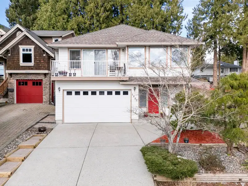 1841 HARBOUR STREET - photo 1 of 40