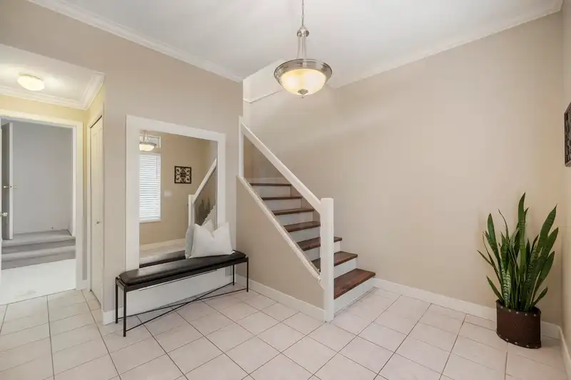 1841 HARBOUR STREET - photo 3 of 40