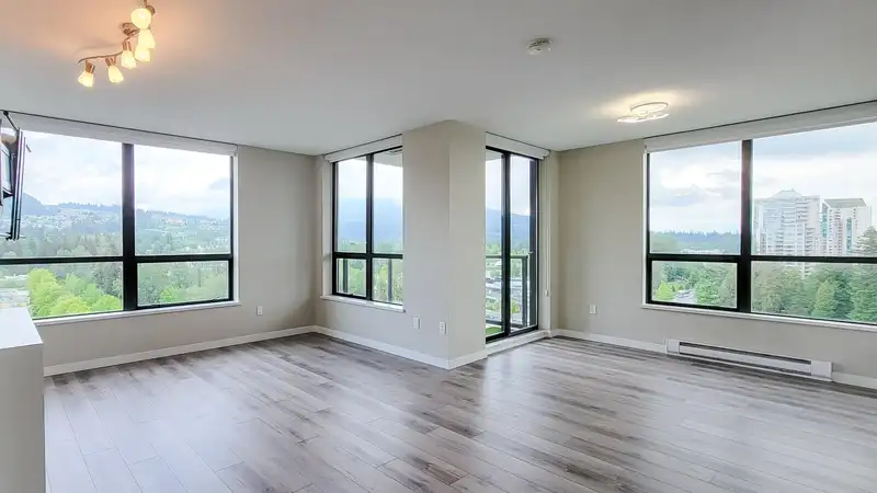 1805 2982 BURLINGTON DRIVE - photo 4 of 29