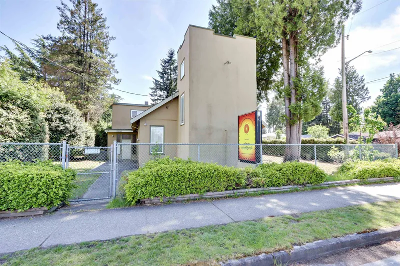 13260 108 AVENUE - photo 1 of 25