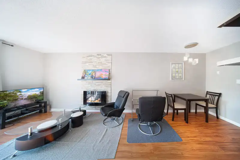 313 830 E 7TH AVENUE - photo 1 of 22