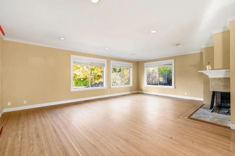 1650 WESTERN PARKWAY - photo 4 of 18