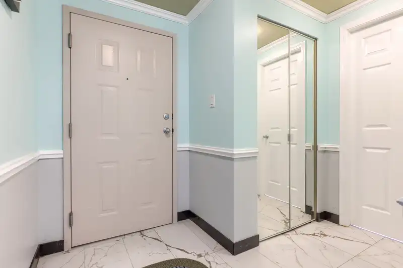 305 720 CARNARVON STREET - photo 4 of 6