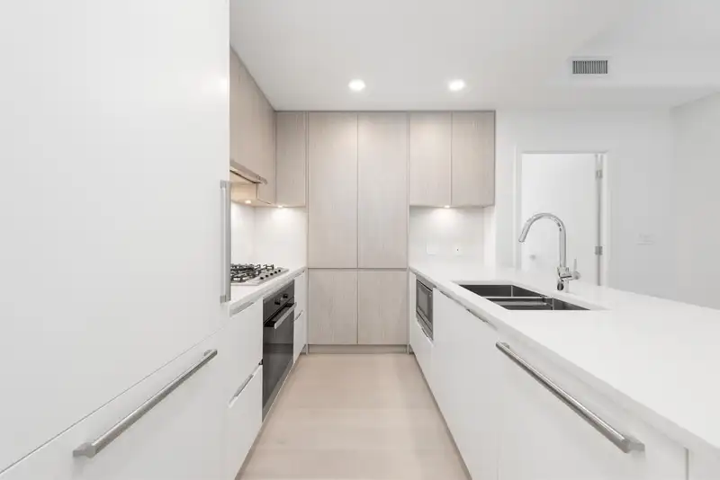101 4240 CAMBIE STREET - photo 3 of 35