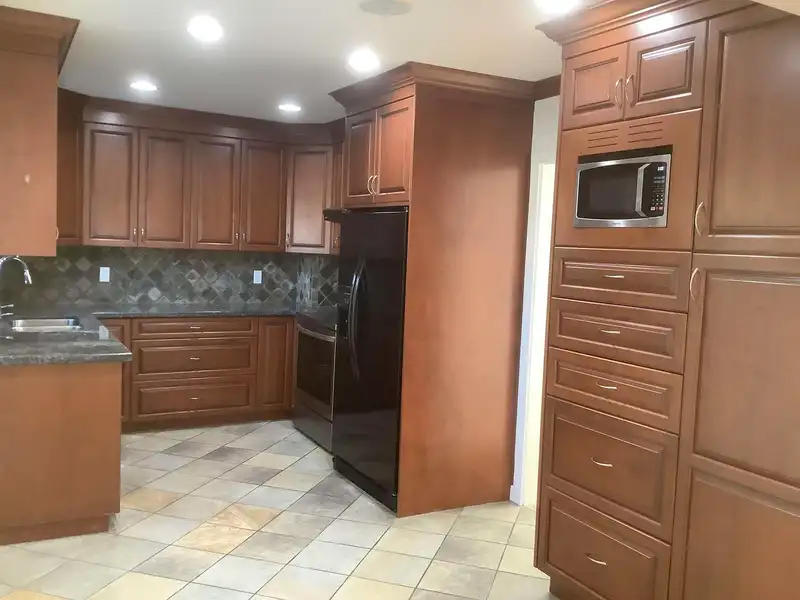 537 DRAYCOTT STREET - photo 2 of 18