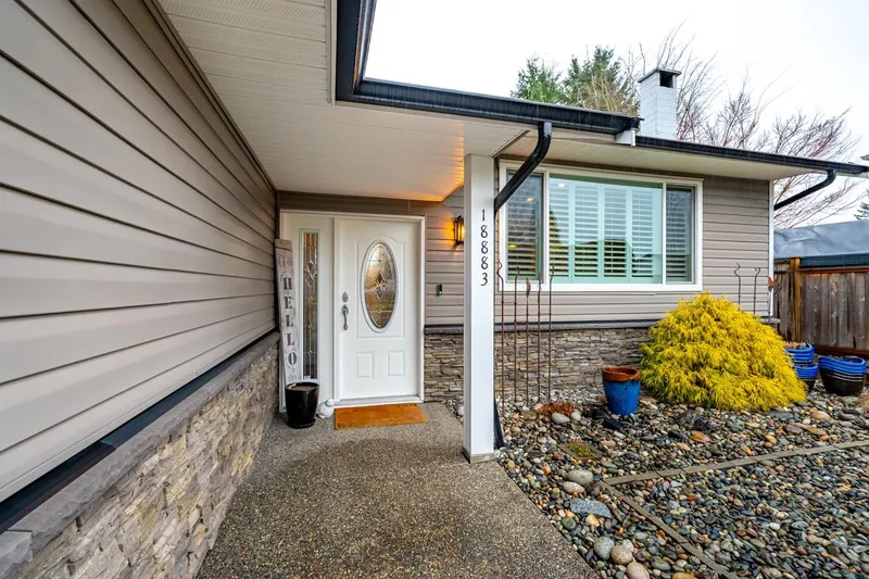 18883 120 AVENUE - photo 2 of 25