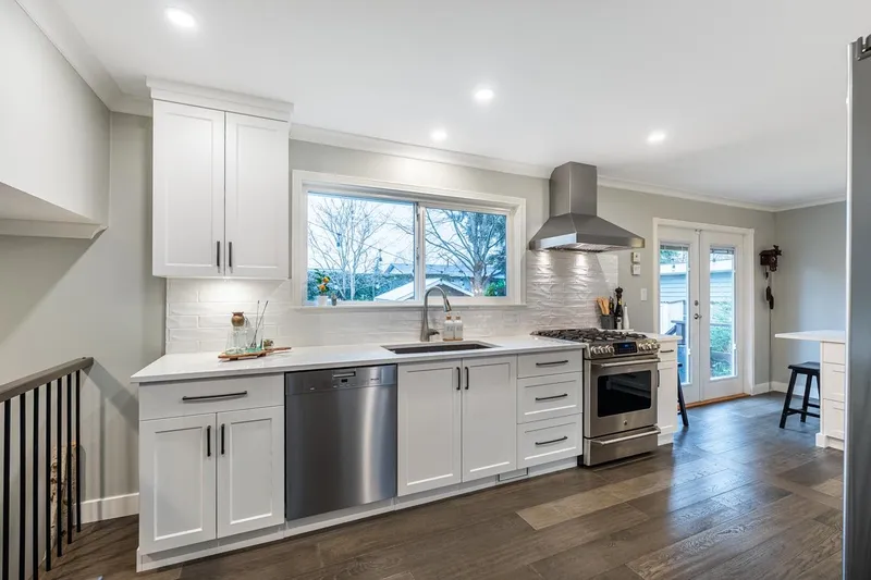 18883 120 AVENUE - photo 4 of 25