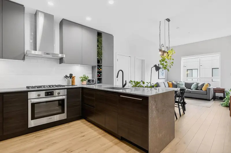 610 55 KLAHANIE DRIVE - photo 2 of 25