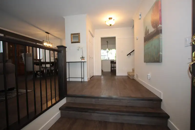 3745 SQUAMISH CRESCENT - photo 4 of 37