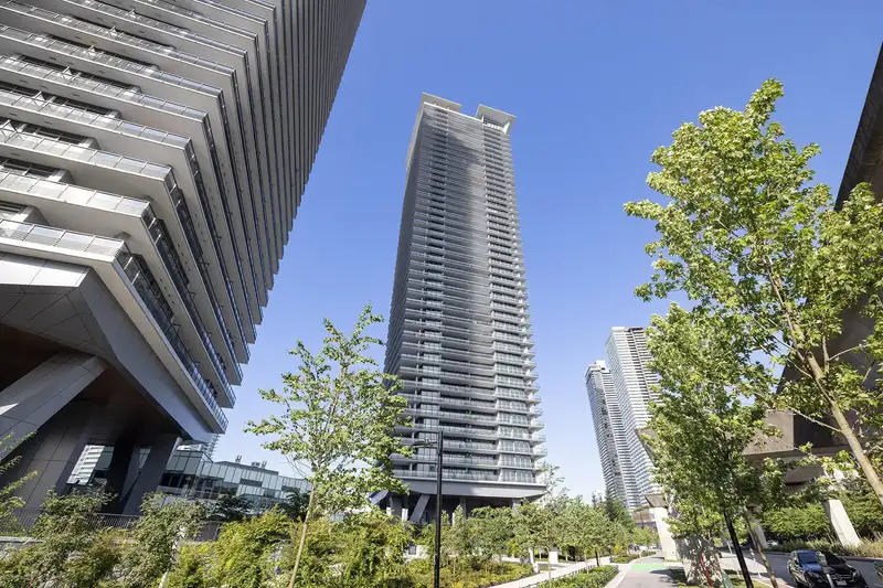 1203 4720 LOUGHEED HIGHWAY - photo 2 of 27