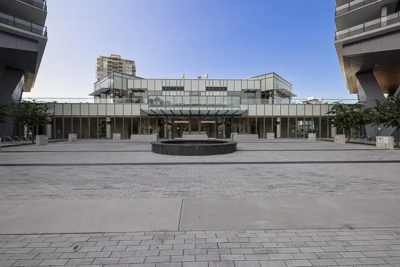 1203 4720 LOUGHEED HIGHWAY - photo 3 of 27