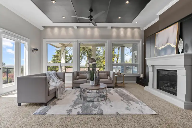 10905 78 AVENUE - photo 2 of 35