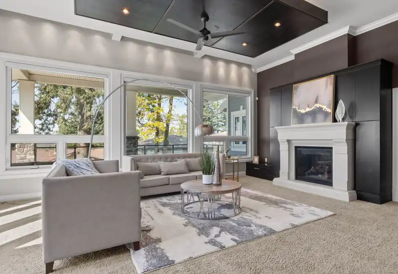 10905 78 AVENUE - photo 3 of 35
