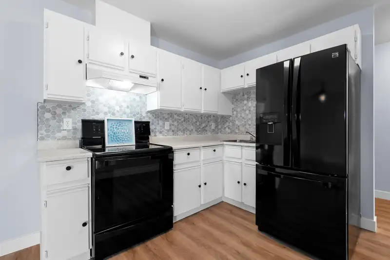 220 45669 MCINTOSH DRIVE - photo 4 of 32