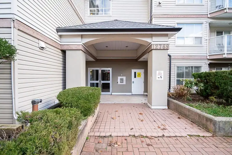 305 12769 72 AVENUE - photo 2 of 2