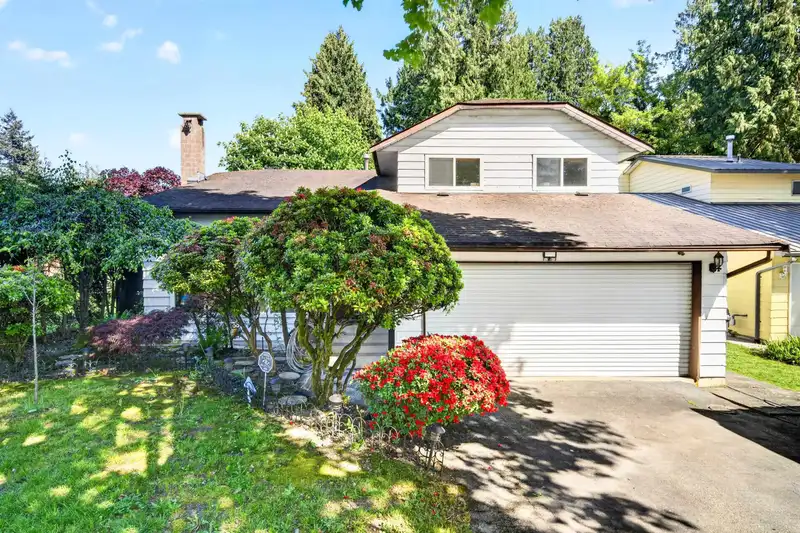 3152 LANCASTER PLACE - photo 1 of 34