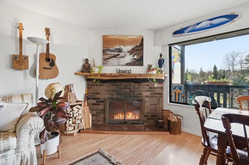 1021 OLD LILLOOET ROAD - photo 3 of 25