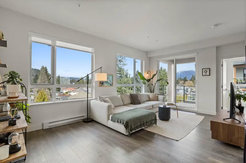 612 735 ANSKAR COURT - photo 1 of 25