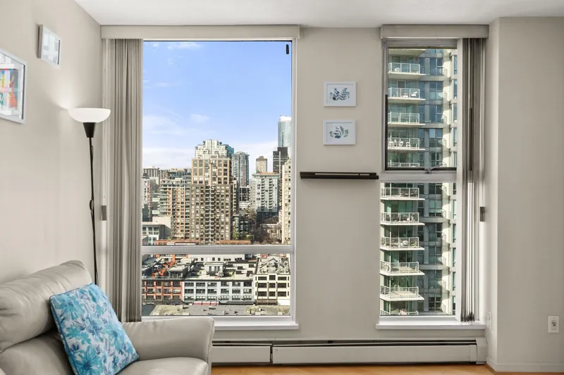 2601 1009 EXPO BOULEVARD - photo 2 of 22