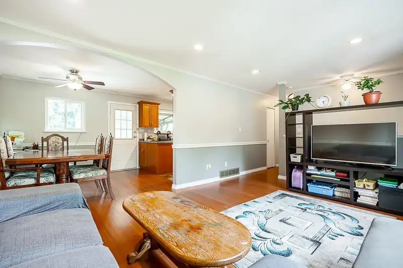 8696 152 STREET - photo 1 of 32