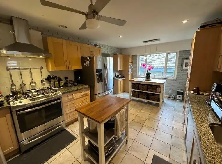 7879 WELSLEY DRIVE - photo 2 of 7
