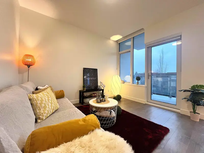 CH3 5051 IMPERIAL STREET - photo 3 of 17