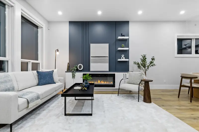 16717 15A AVENUE - photo 4 of 25