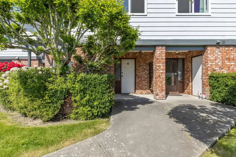 14 6111 TIFFANY BOULEVARD - photo 4 of 29