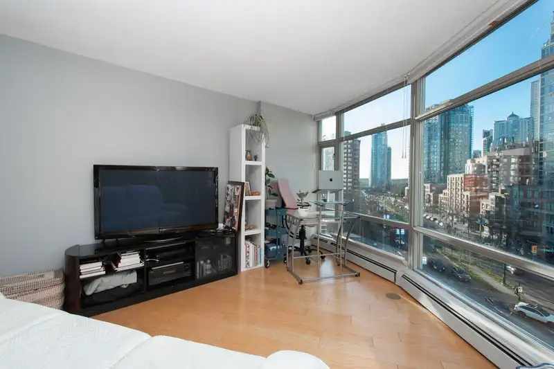 801 189 DAVIE STREET - photo 3 of 39