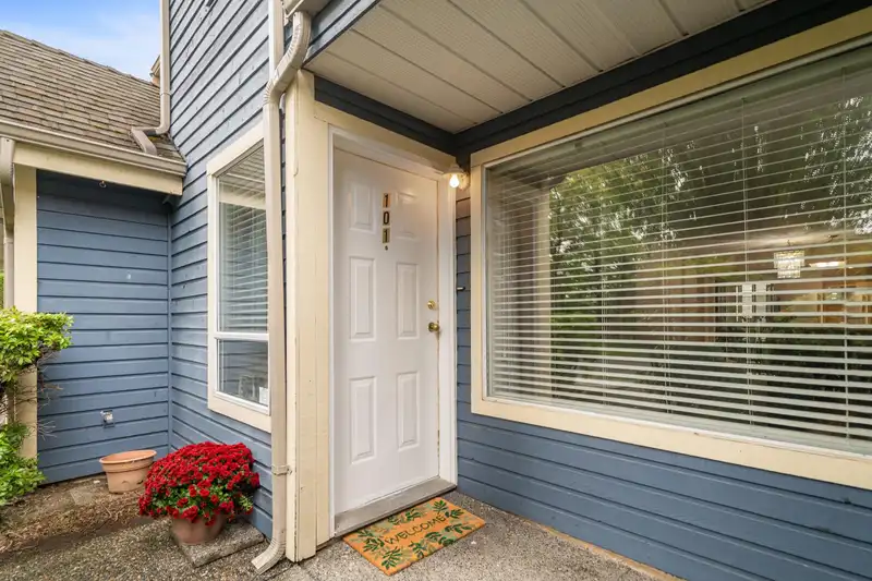 101 7838 120A STREET - photo 2 of 22