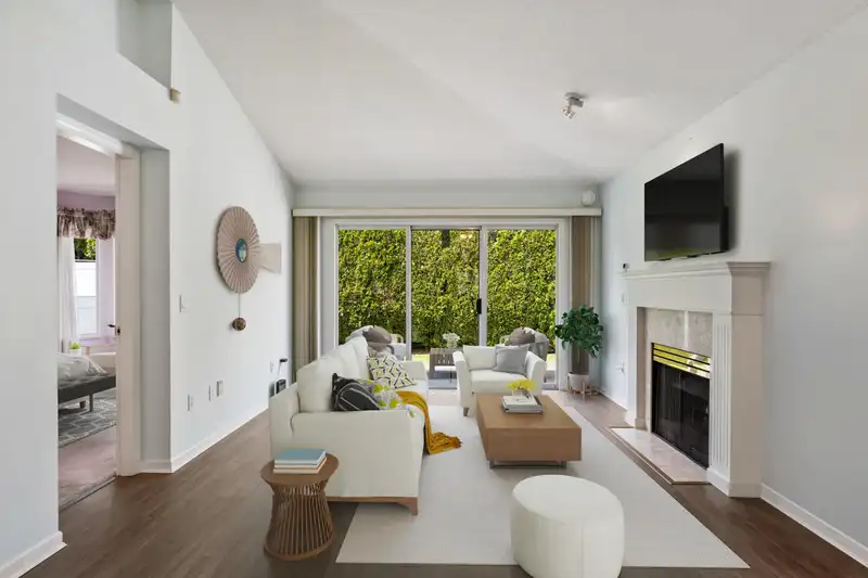 20 16888 80 AVENUE - photo 3 of 28