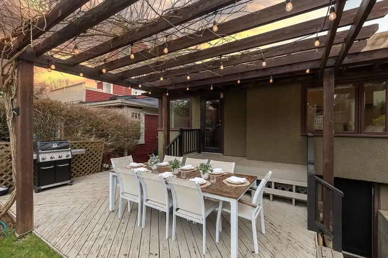 626 E 21ST AVENUE - photo 3 of 40