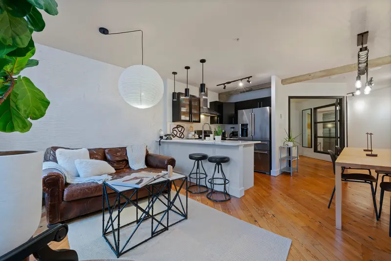 406 1216 HOMER STREET - photo 4 of 25