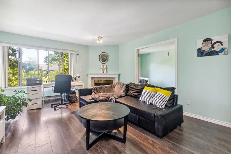 309 7368 ROYAL OAK AVENUE - photo 1 of 25