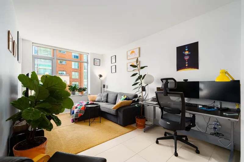 709 1028 BARCLAY STREET - photo 4 of 25