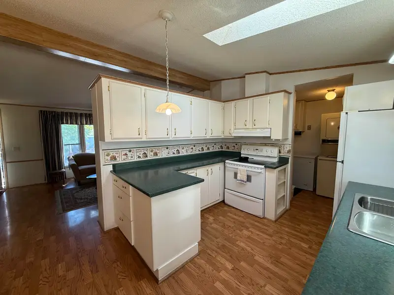 29 4116 BROWNING ROAD - photo 3 of 16