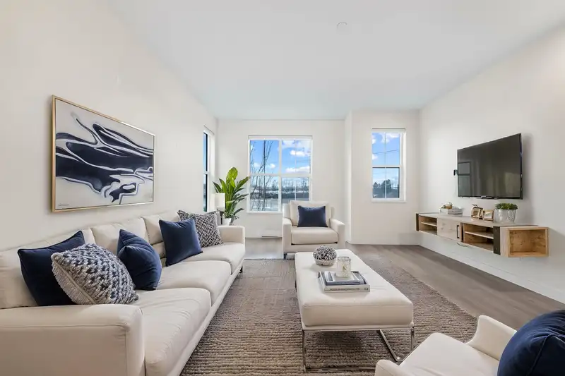 31 488 FURNESS STREET - photo 1 of 40
