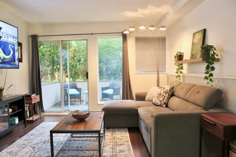 1 1860 SOUTHMERE EAST CRESCENT - photo 1 of 25