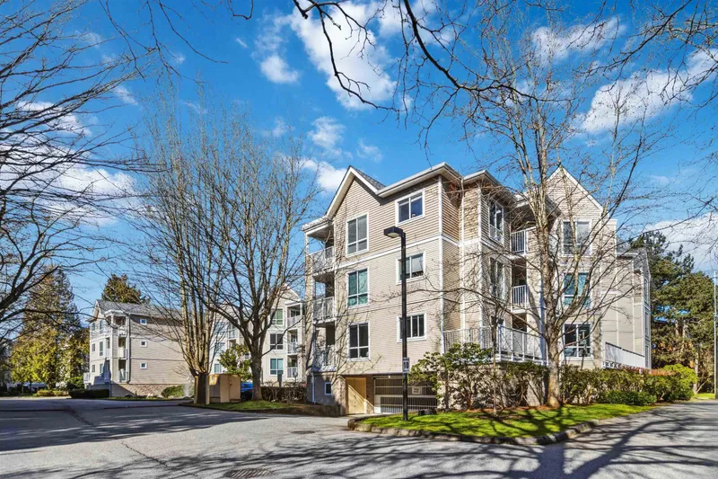 313 7435 MOFFATT ROAD - photo 1 of 22