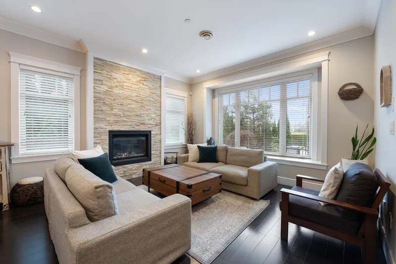 2798 W 19TH AVENUE - photo 2 of 25